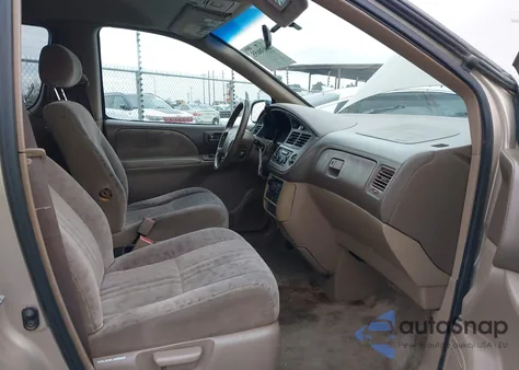 2002 Toyota Sienna Le z USA, uszkodzony, nr VIN 4T3ZF13C92U466851